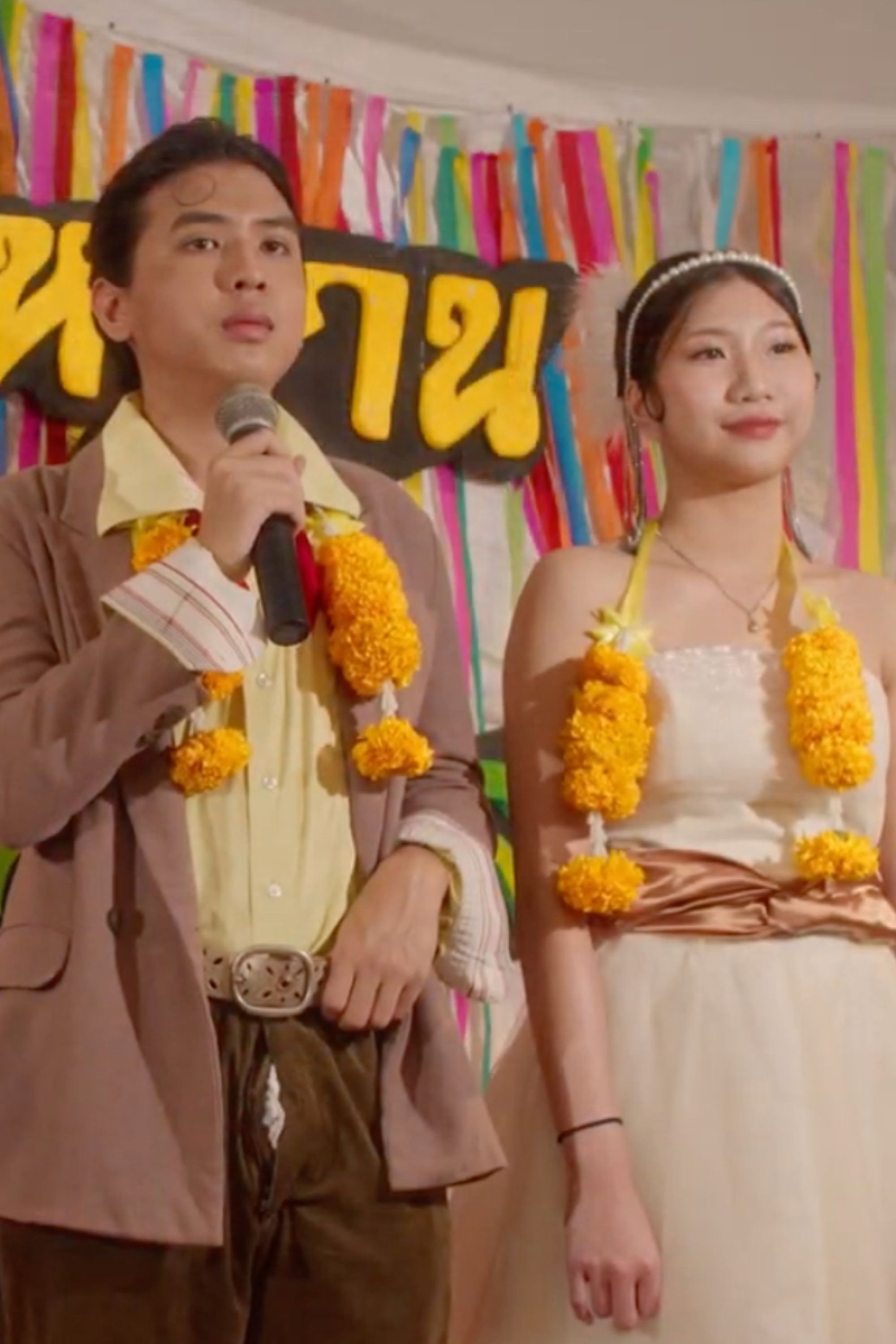 วิวาห์รักหักเหลี่ยมโหด cover